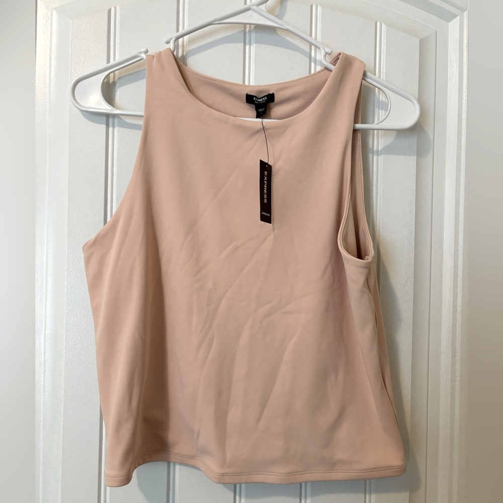 Express body contour cropped tank size large NWT